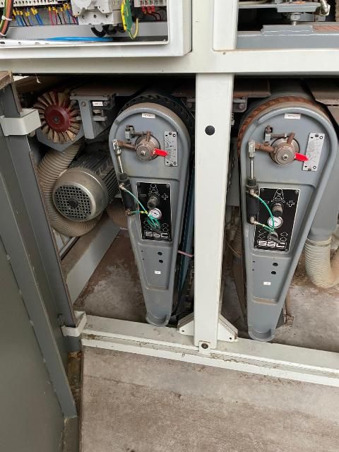 4LC102507-Caselli-Group-TOP-AND-BOTTOM-WIDE-BELT-SANDER-SAC-4R-300 (5).jpeg